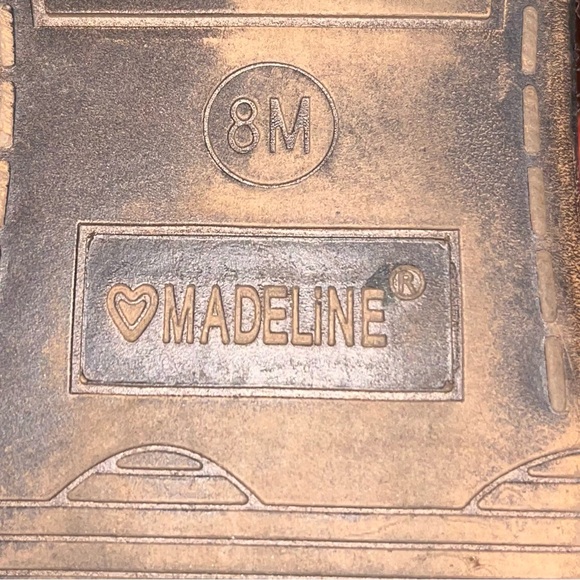 Madeline Devine Sandals - Picture 4 of 9